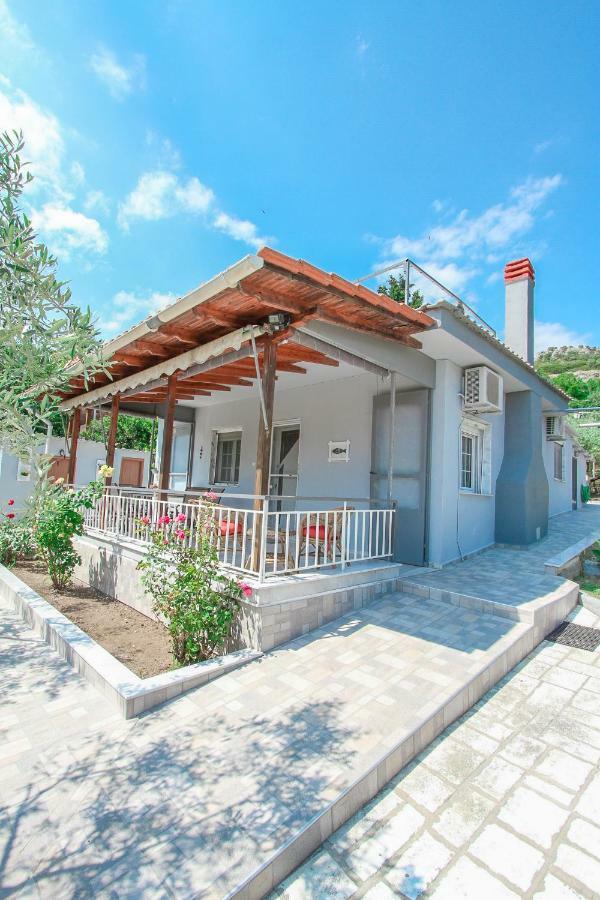 Вилла The House Of Olive Trees Nea Iraklitsa Экстерьер фото